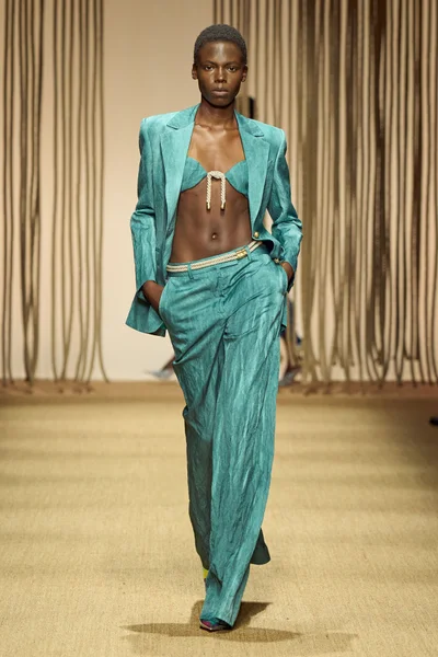 Look 47